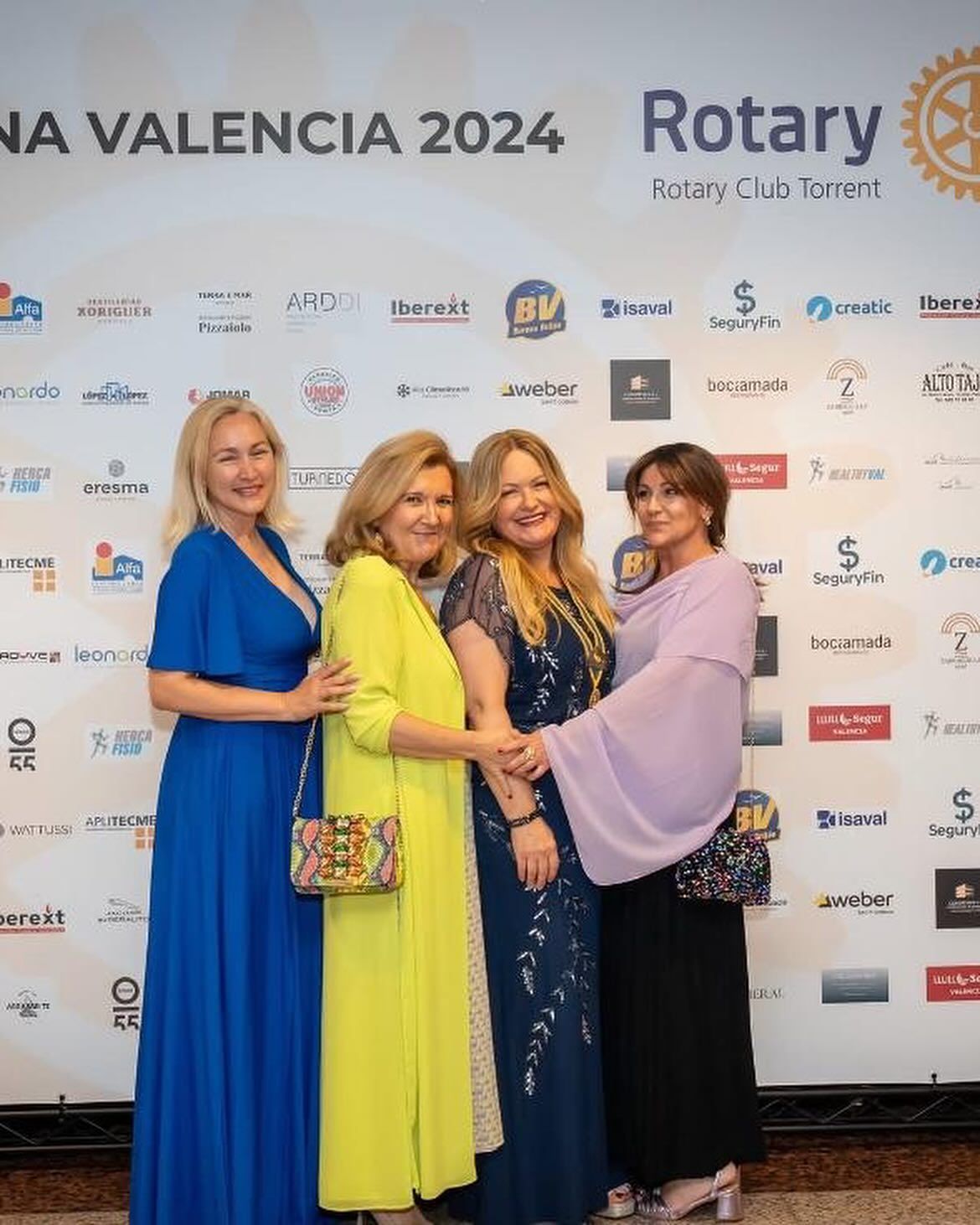 Norma Sián, Teresa Nuez, Susana Guerra y Bárbara Ballester en la gala del Rotary Club de Torrent.