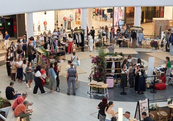 Las 12 influencers que pondrán a la venta sus prendas ropa, accesorios y calzado este sábado en Valencia