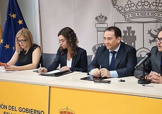 Pilar Bernabé, Rosario Sánchez, Manuel Illueca y Manuel Espinar.