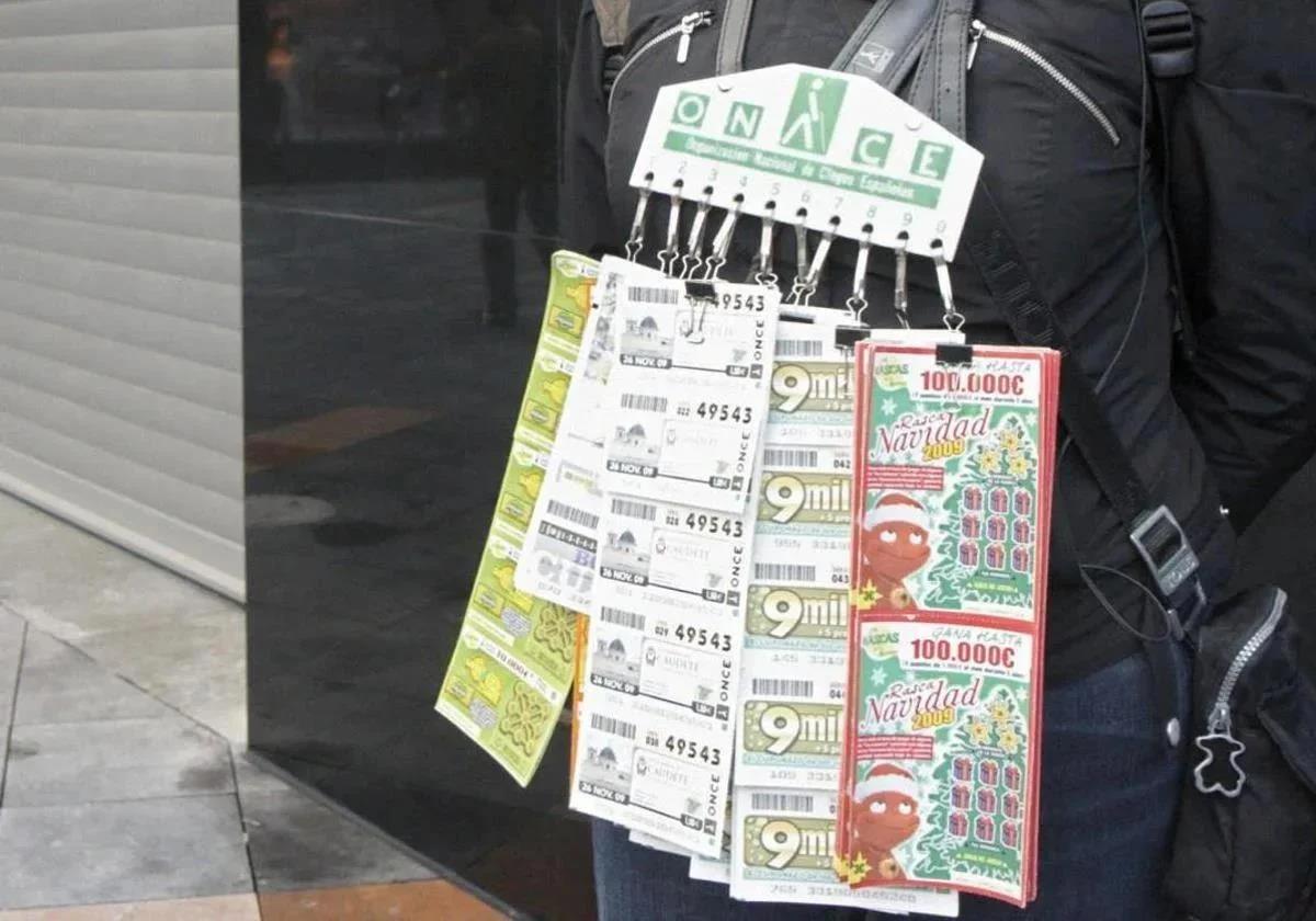 Venta de cupones de la ONCE, en un quiosco. Imagen de archivo.
