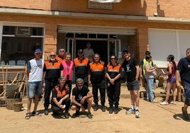 Voluntarios de Cullera en Azuara.
