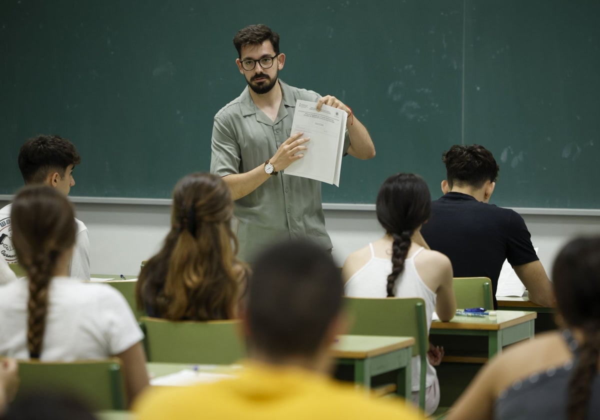 Instantes previos al inicio del examen de la PAU este mes.