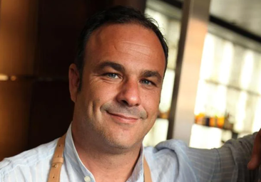 El cocinero Ángel León sobre lavar el pescado: «Nunca, pero nunca, hay que pasarlo por el agua del grifo»