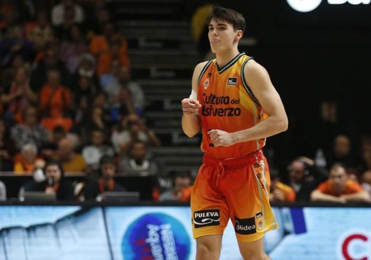Lucas Marí, en un partido de Valencia Basket.