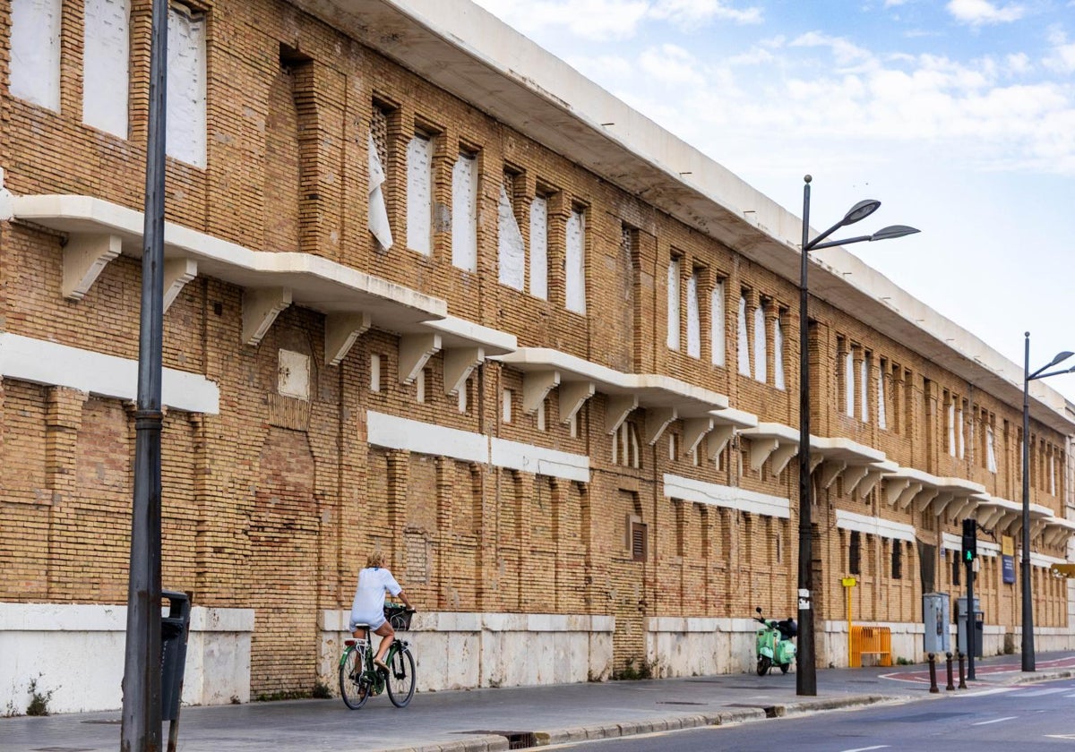 El edificio de los Docks, en la Marina.