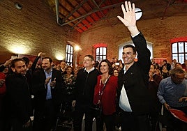 Cano, Ábalos, Puig, Caballero y Sánchez, en un acto de los socialistas en Valencia.
