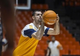 Alberto Abalde, durante la sesión de tiro de este miércoles en la Fonteta.