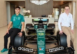 Marí Boya, de 21 años con Andy Cowell tras firmar por la academia de Aston Martin.