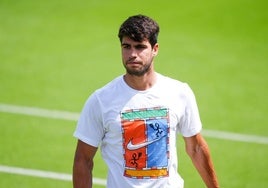 Carlos Alcaraz en Queen's.