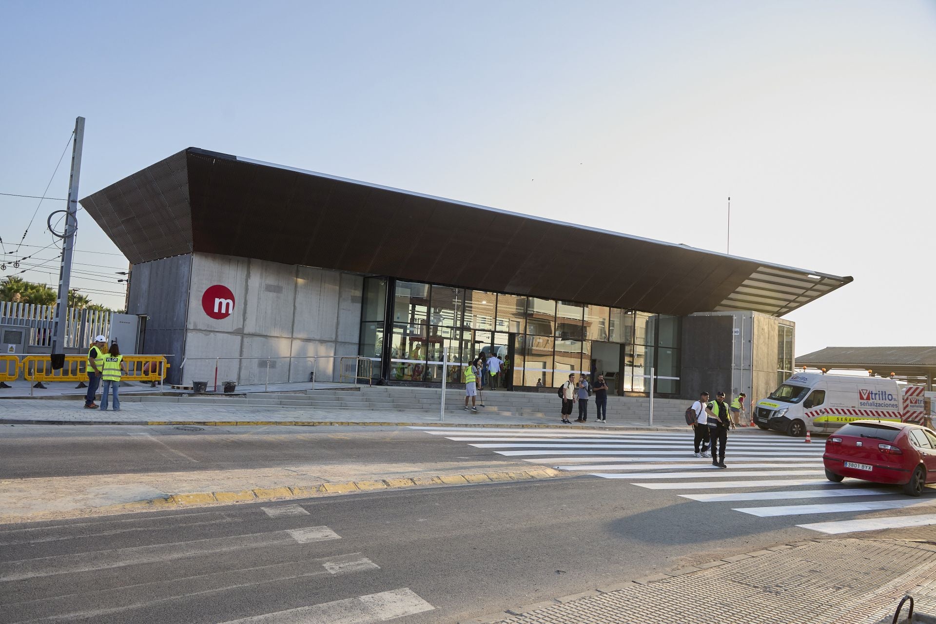 Todas las imágenes de apertura del metro en la zona cero de la dana