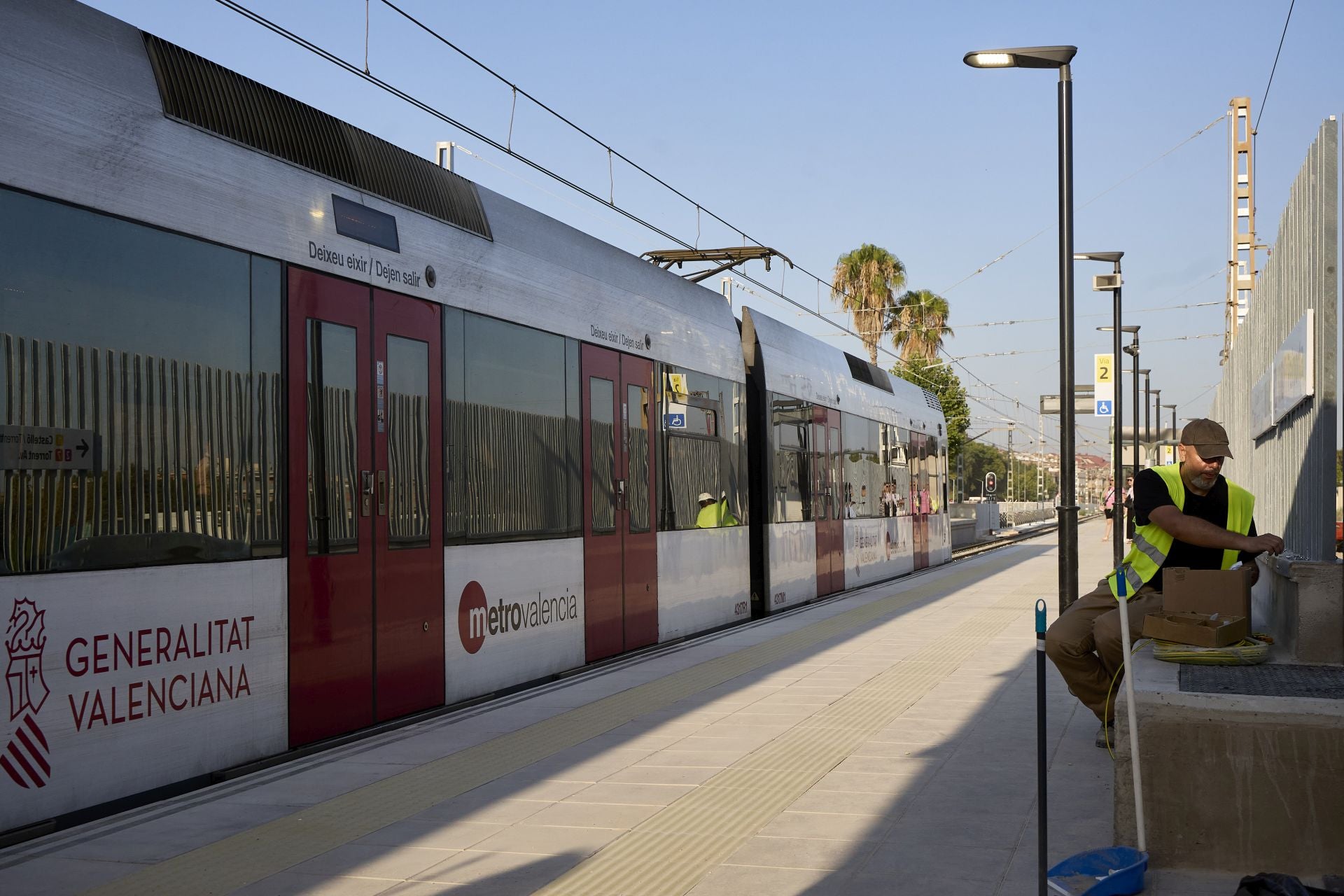 Todas las imágenes de apertura del metro en la zona cero de la dana