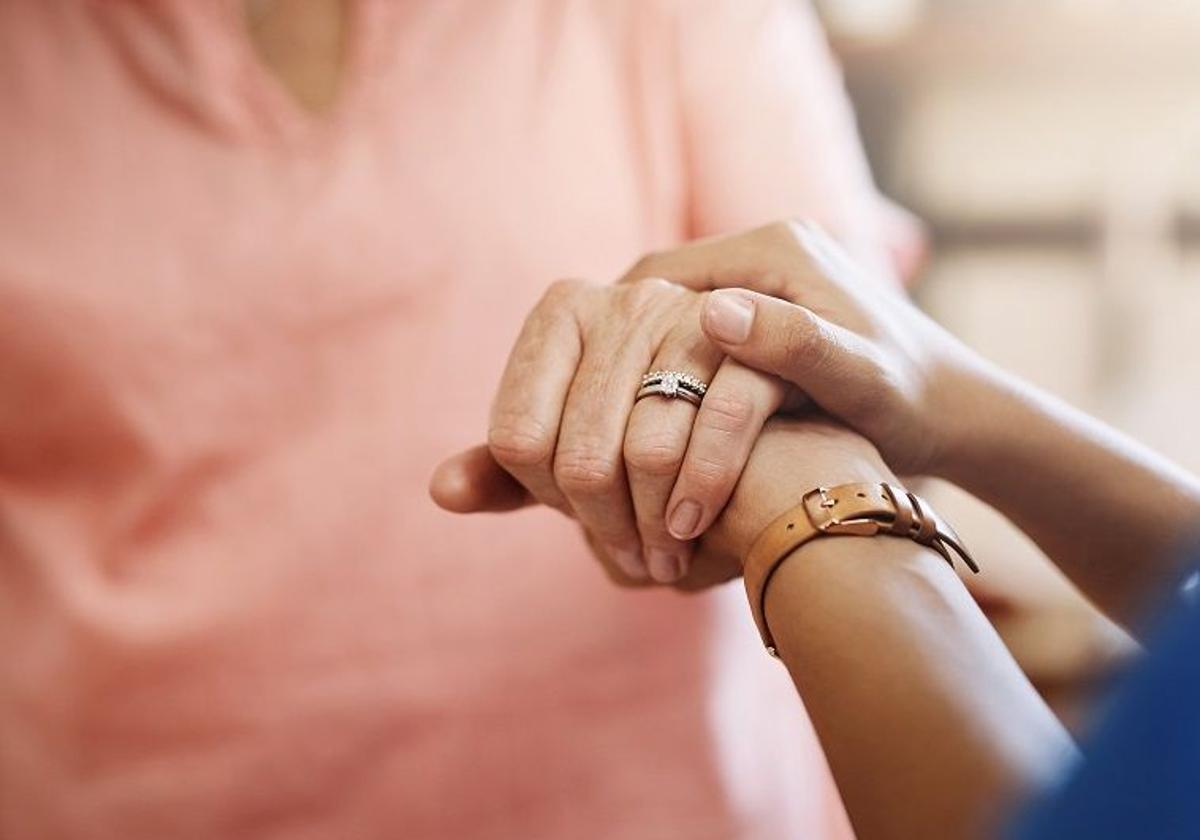 Cuando el que cuida también necesita apoyo: la historia de María y cómo Qida cambió su día a día