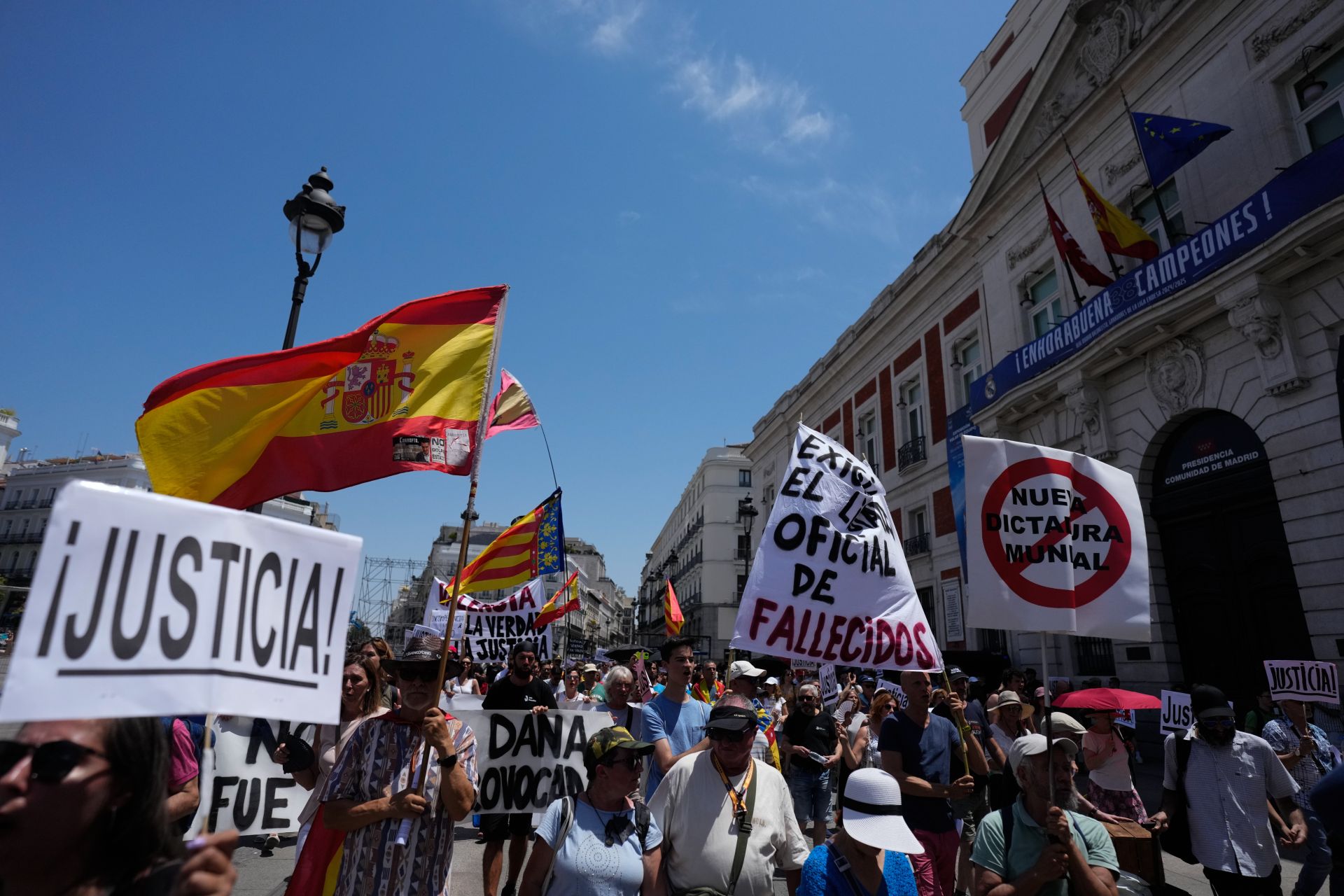 Víctimas de la dana se manifiestan en Madrid ocho meses después de la tragedia