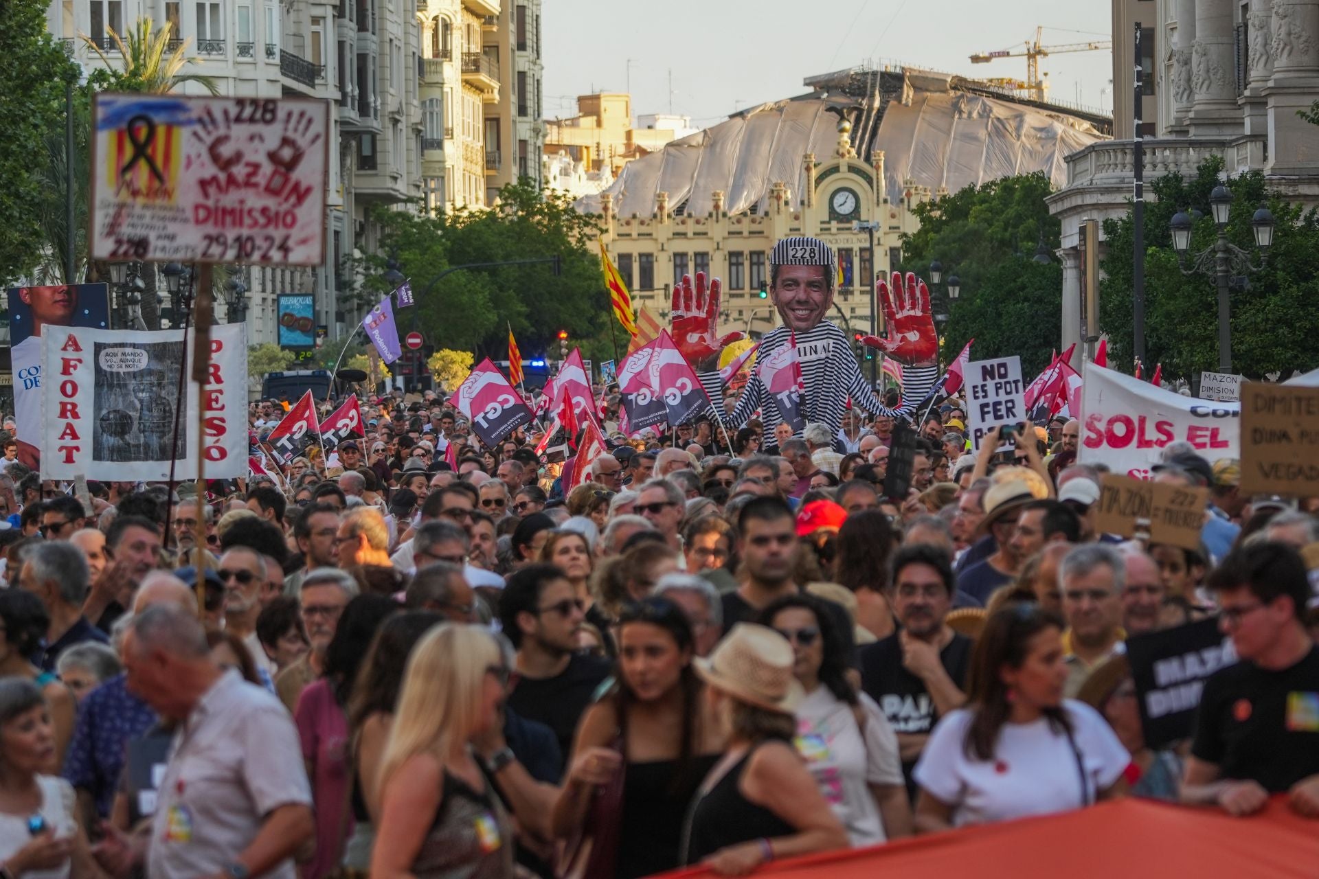 FOTOS | Octava manifestación contra la gestión de la dana en Valencia