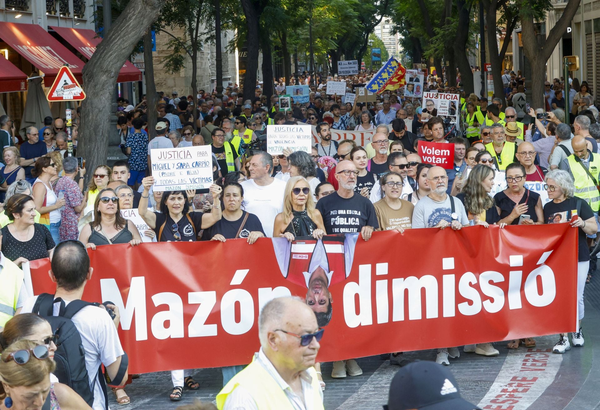 FOTOS | Octava manifestación contra la gestión de la dana en Valencia