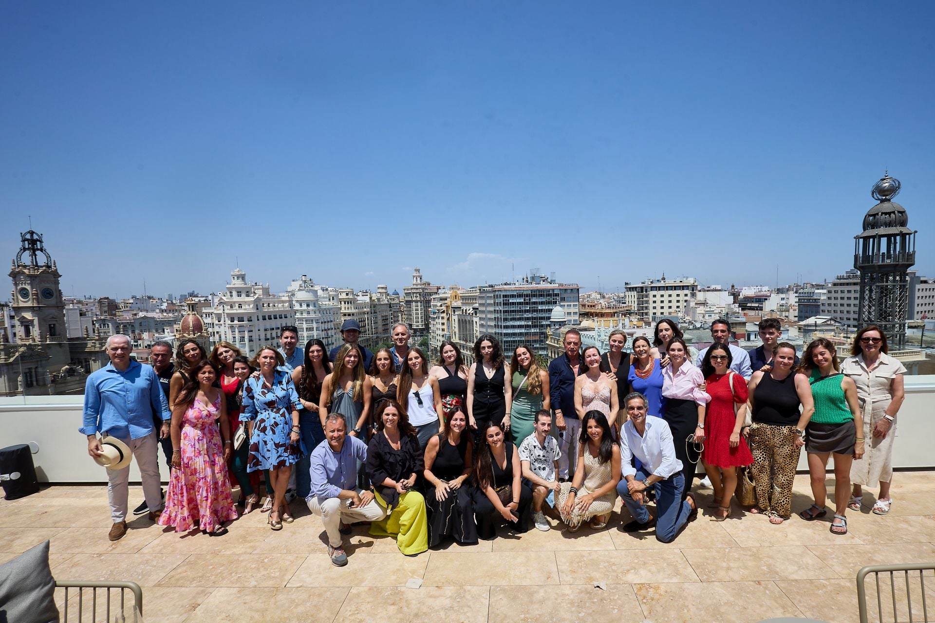 Asistentes al evento de apertura del hotel Marriott.