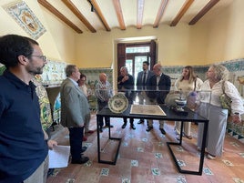 Un momento de la visita a la casa.