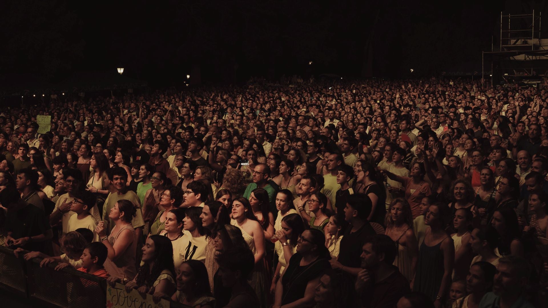 Concierto de Hakuna en los Jardines de Viveros de Valencia