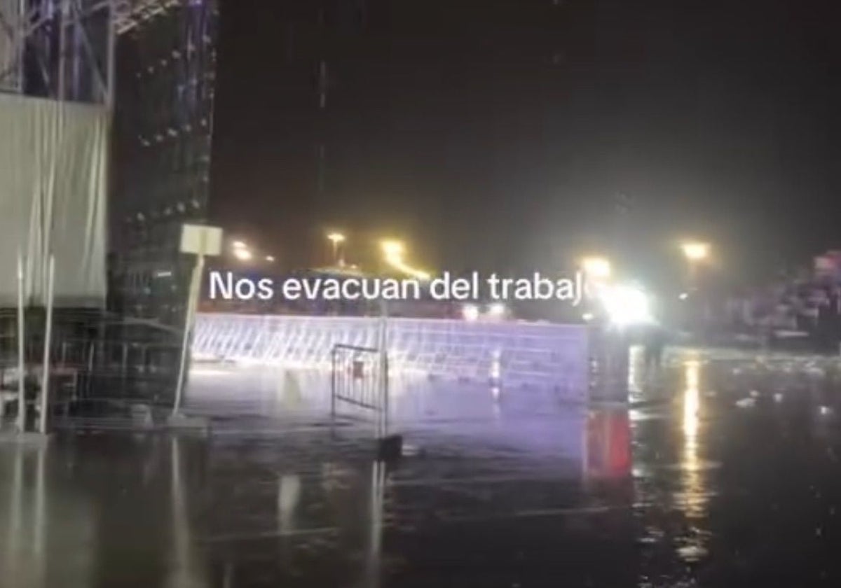 Una tormenta eléctrica obliga a desalojar a los asistentes del Homenaje a la Ruta en el puerto de Valencia