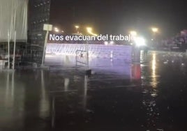Una tormenta eléctrica obliga a desalojar a los asistentes del Homenaje a la Ruta en el puerto de Valencia