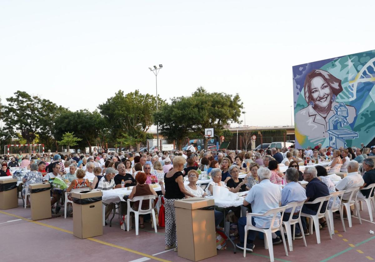 Cena de la Agrupación Vecinal de Mislata.