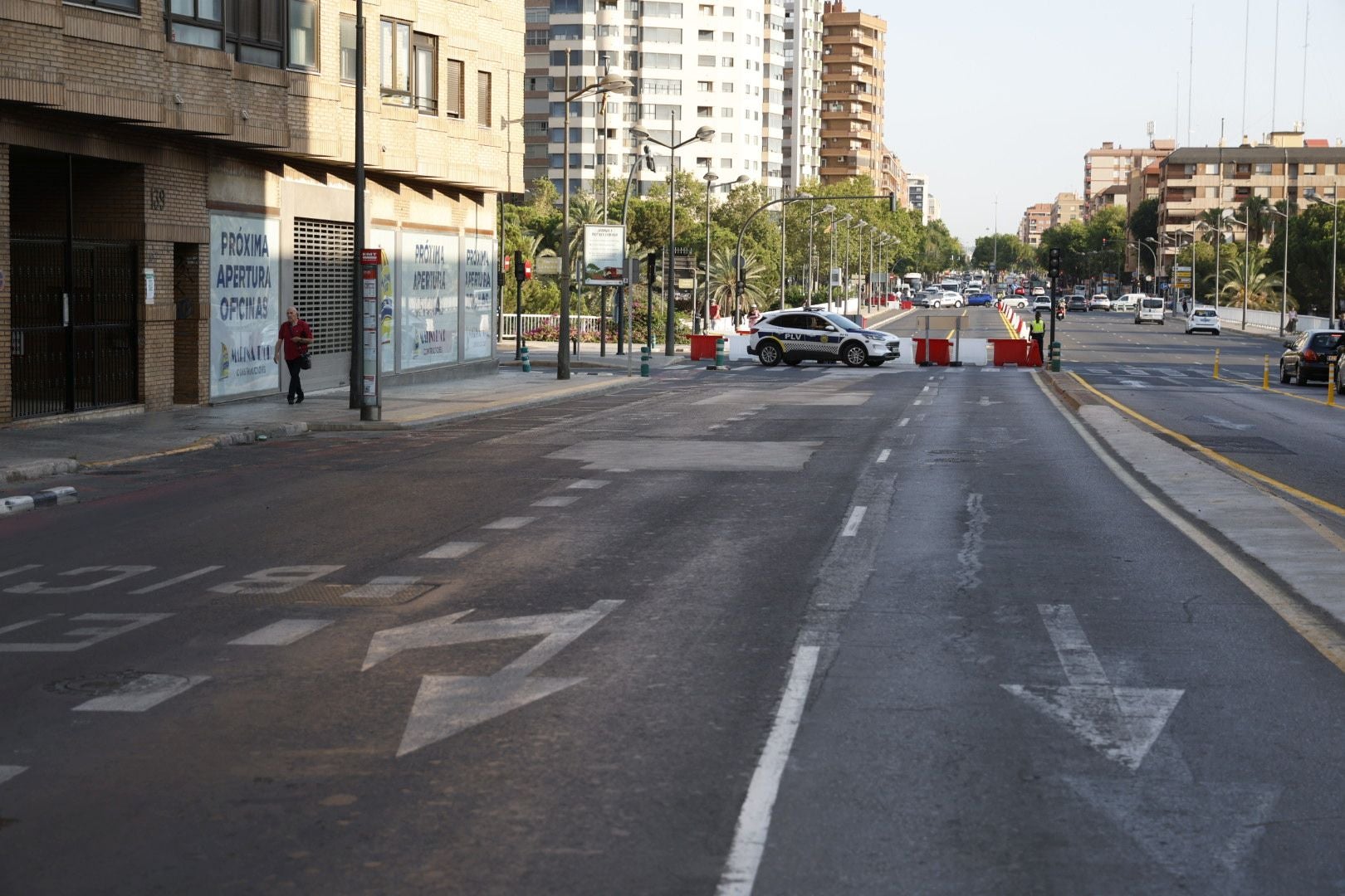 Problemas para circular por los cortes de tráfico en Pérez Galdós