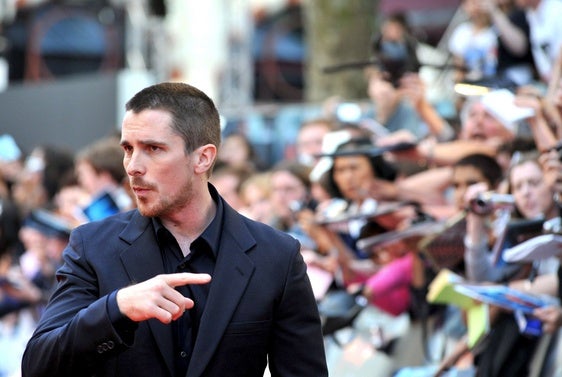 Christian Bale en una alfombra roja