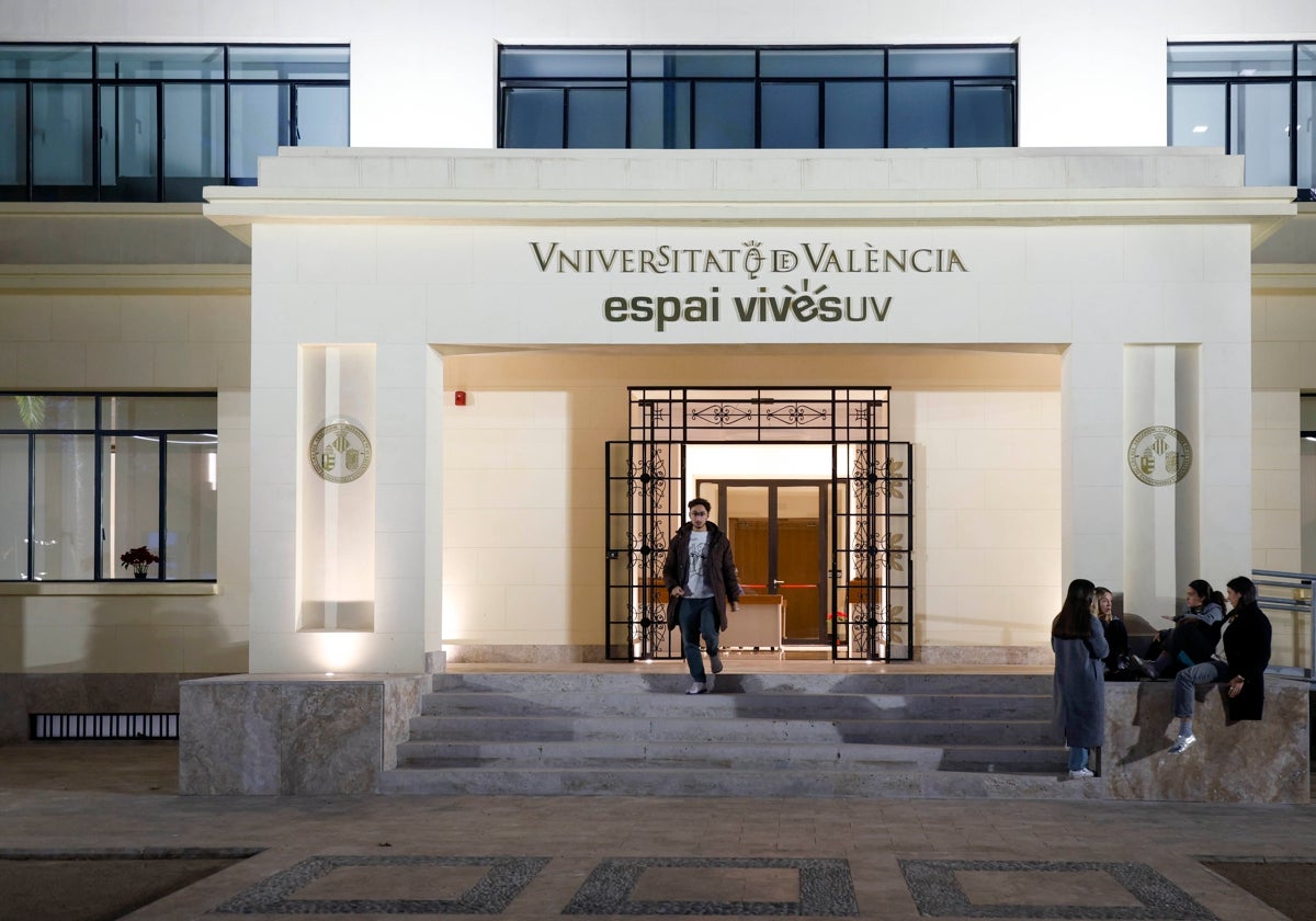 Acceso al edificio.
