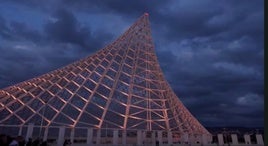 La 'Vela', un diseño de Santiago Calatrava.