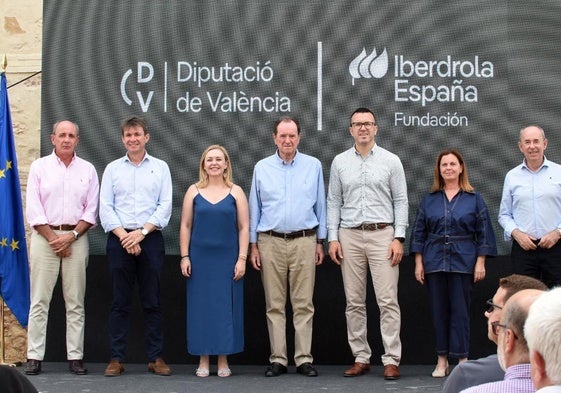 Representantes de la Diputación y la Fundación Iberdrola.