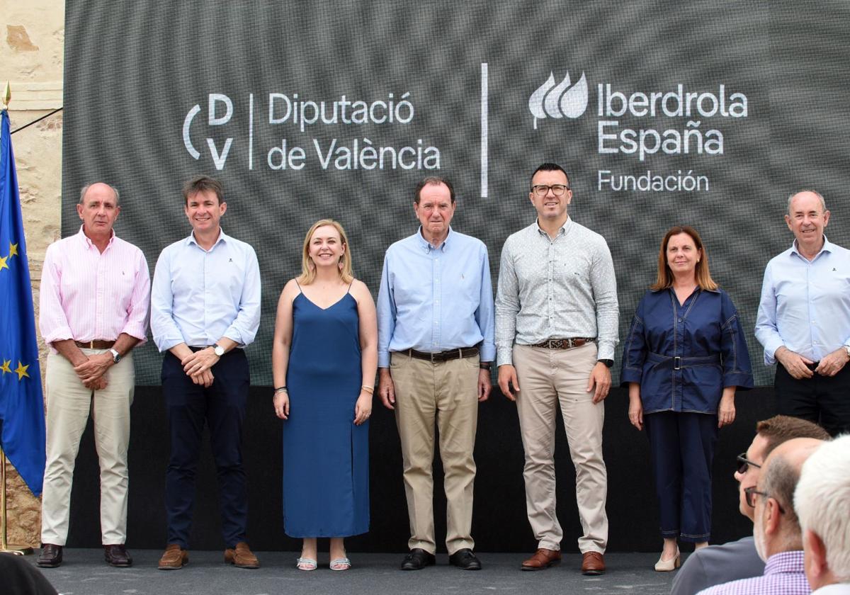 Representantes de la Diputación y la Fundación Iberdrola.