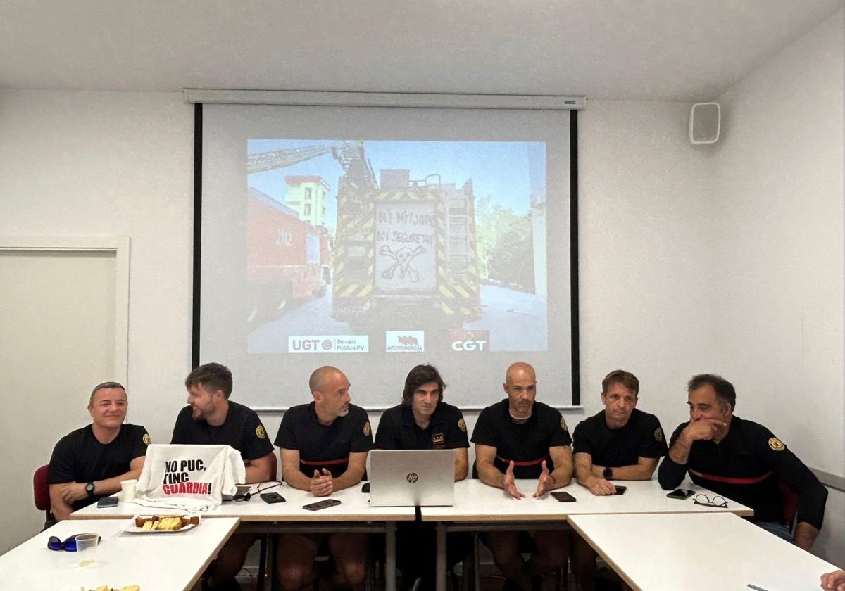 Representantes de la UGT, CGT e Intersindical en el Desayuno Informativo organizado por UGT Serveis Públics