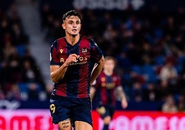 Marc Pubill, durante un partido con el Levante.