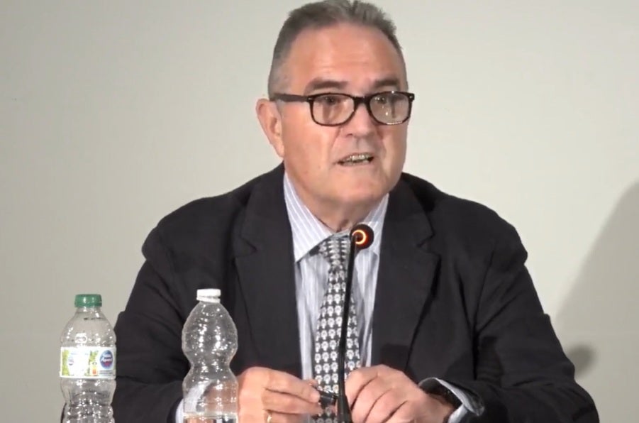 El conselleri para la Reconstrucción, durante su comparencia en la Comisión de la Diputación por la dana.