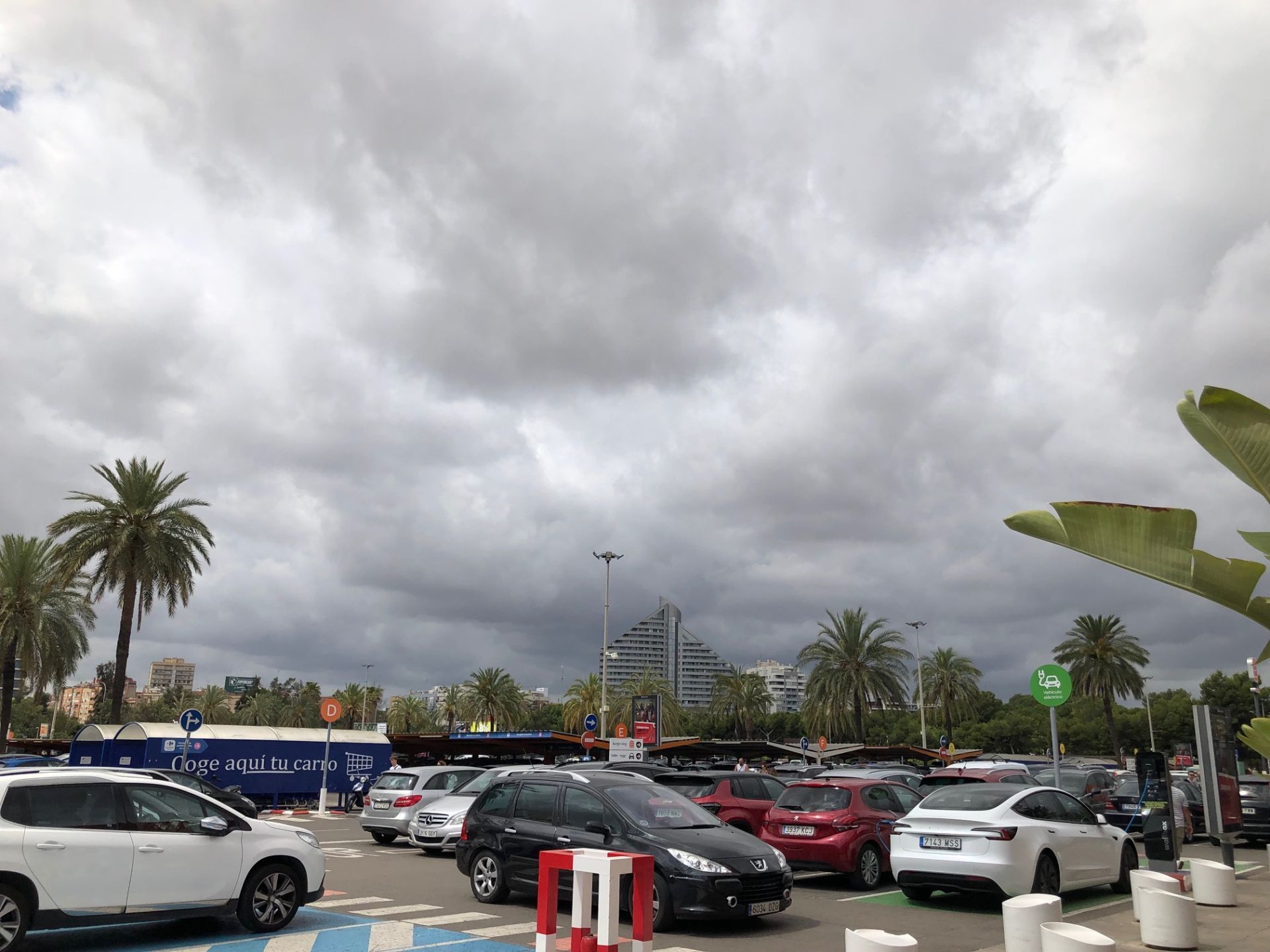 Las tormentas serán probables el jueves en Valencia y Castellón.