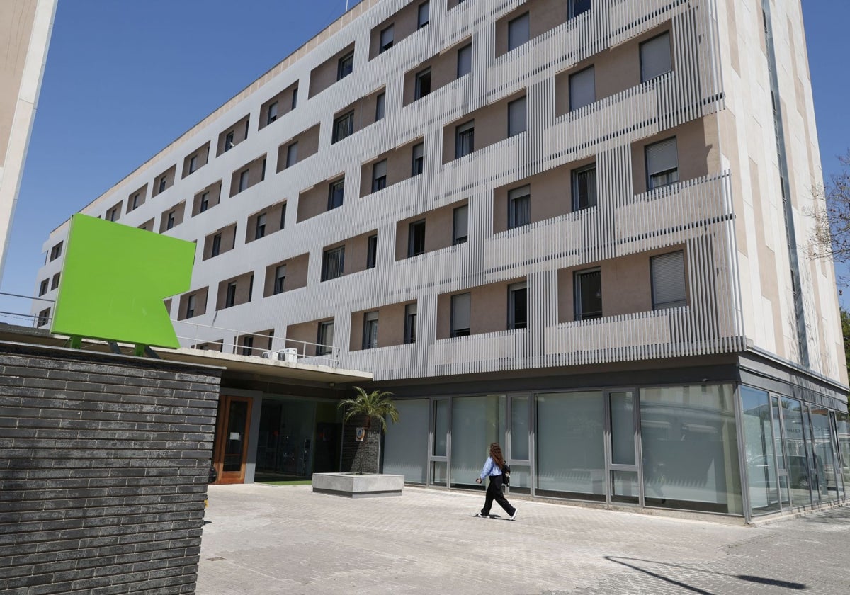 Las residencias de Valencia cuelgan el cartel de completo con 400 estudiantes en lista de espera