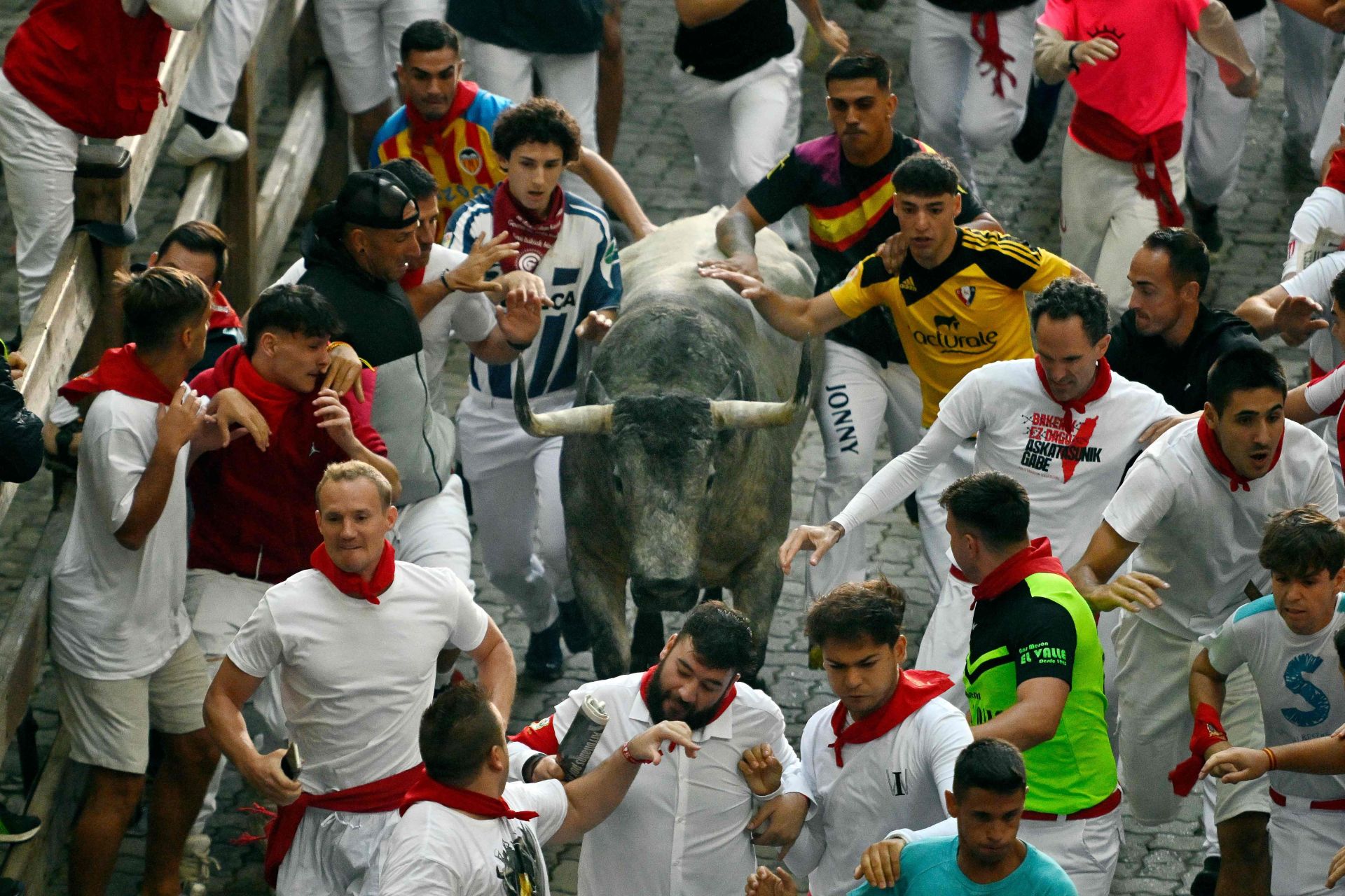 El sexto encierro de San Fermín 2025, en imágenes