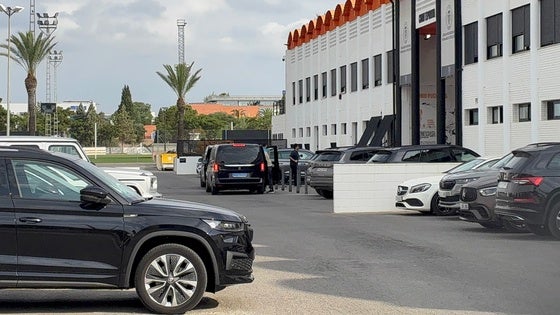 Kiat Lim llegando a la ciudad deportiva de Paterna.
