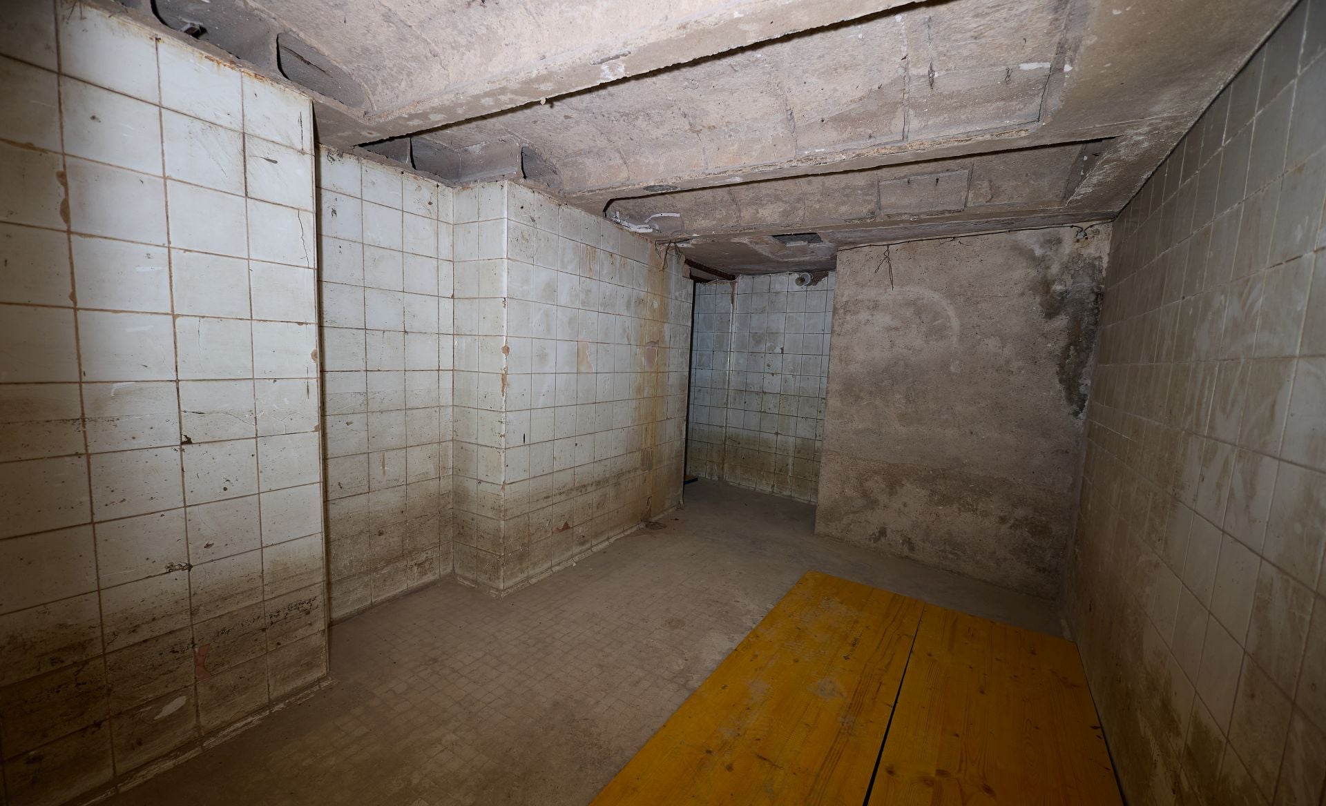 FOTOS | Así es por dentro el refugio antiaéreo del Palacio de Montortal en Valencia