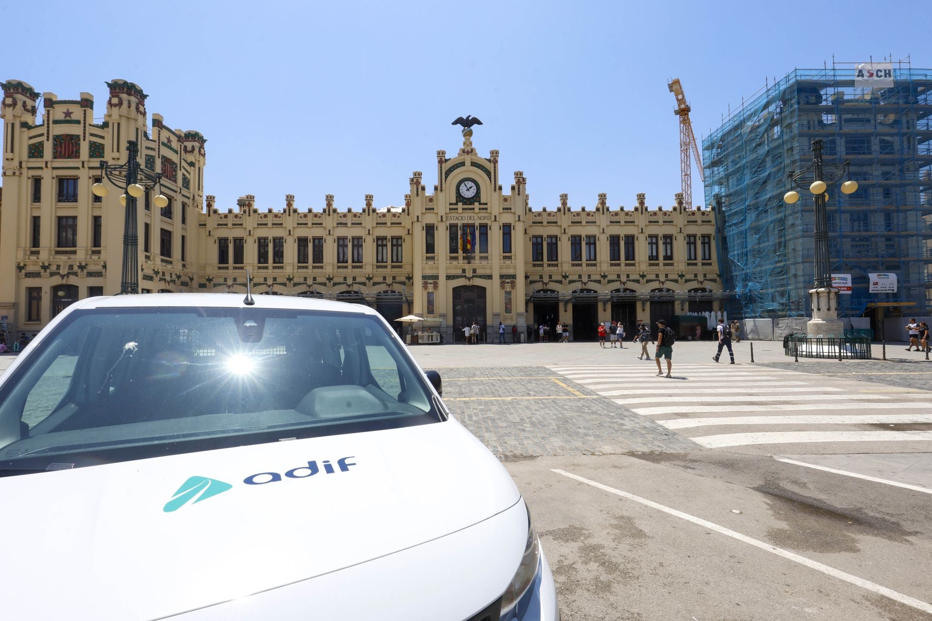 FOTOS | El zoco de la estación del Norte de Valencia