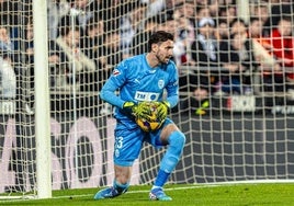 Dimitrievski, en un partido en Mestalla.