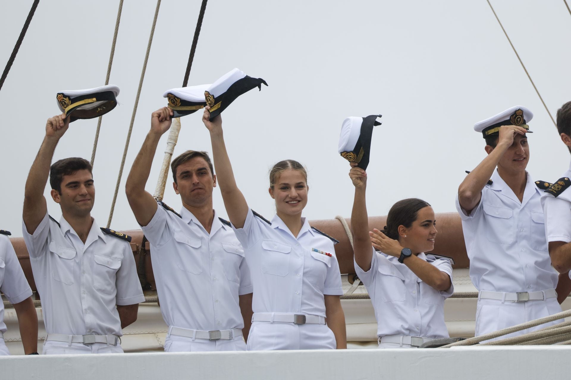 Fotos: La princesa Leonor llega a Marín y finaliza su crucero de instrucción a bordo de Elcano