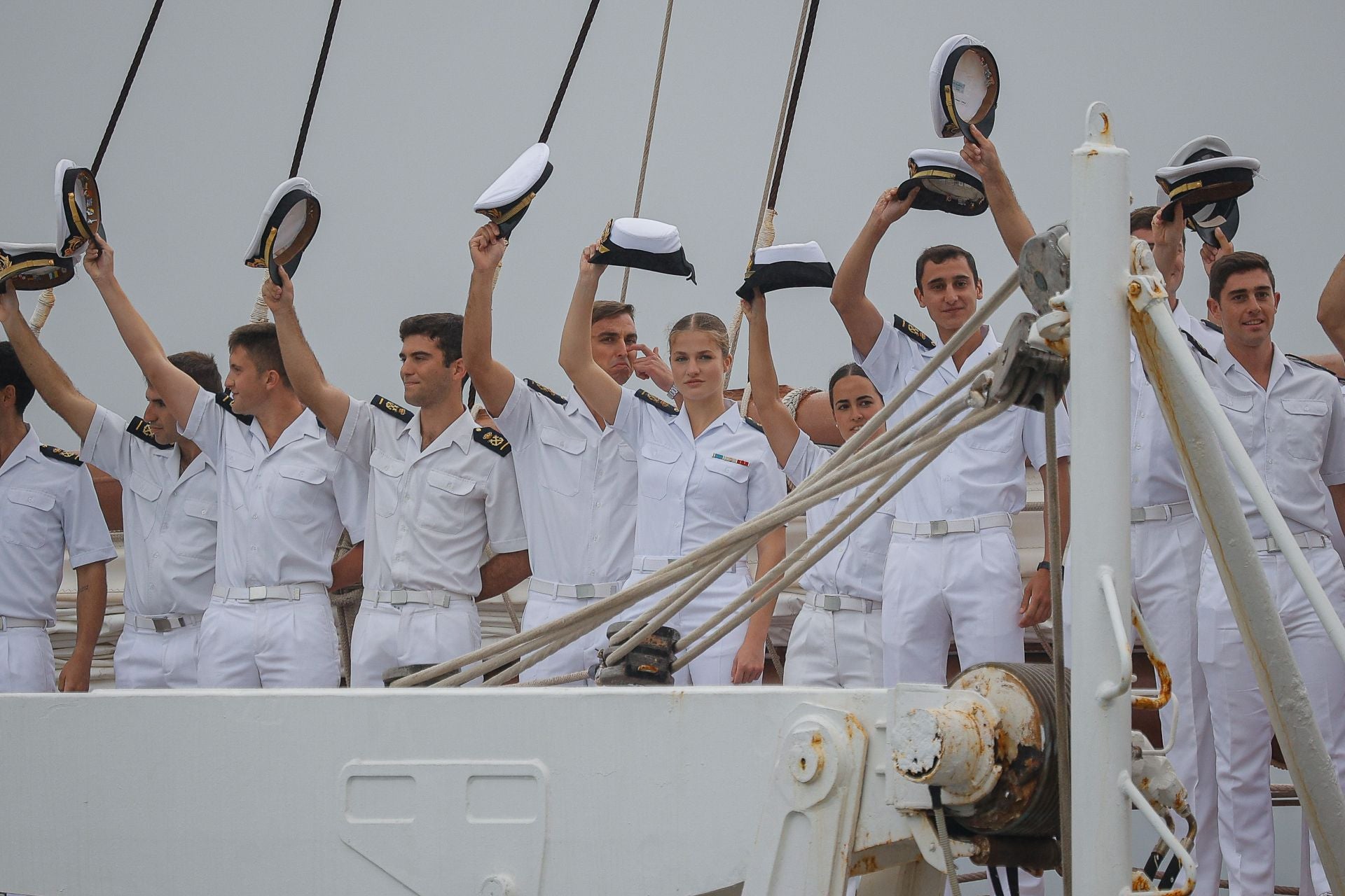 Fotos: La princesa Leonor llega a Marín y finaliza su crucero de instrucción a bordo de Elcano