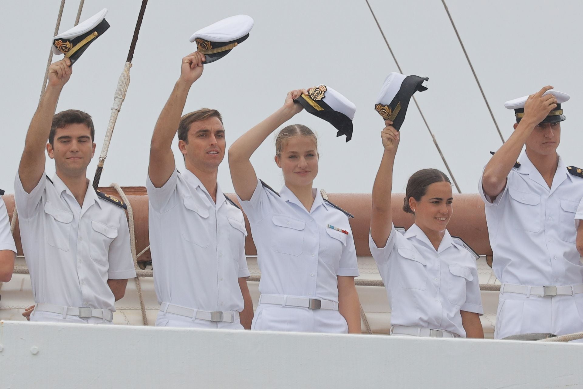 Fotos: La princesa Leonor llega a Marín y finaliza su crucero de instrucción a bordo de Elcano