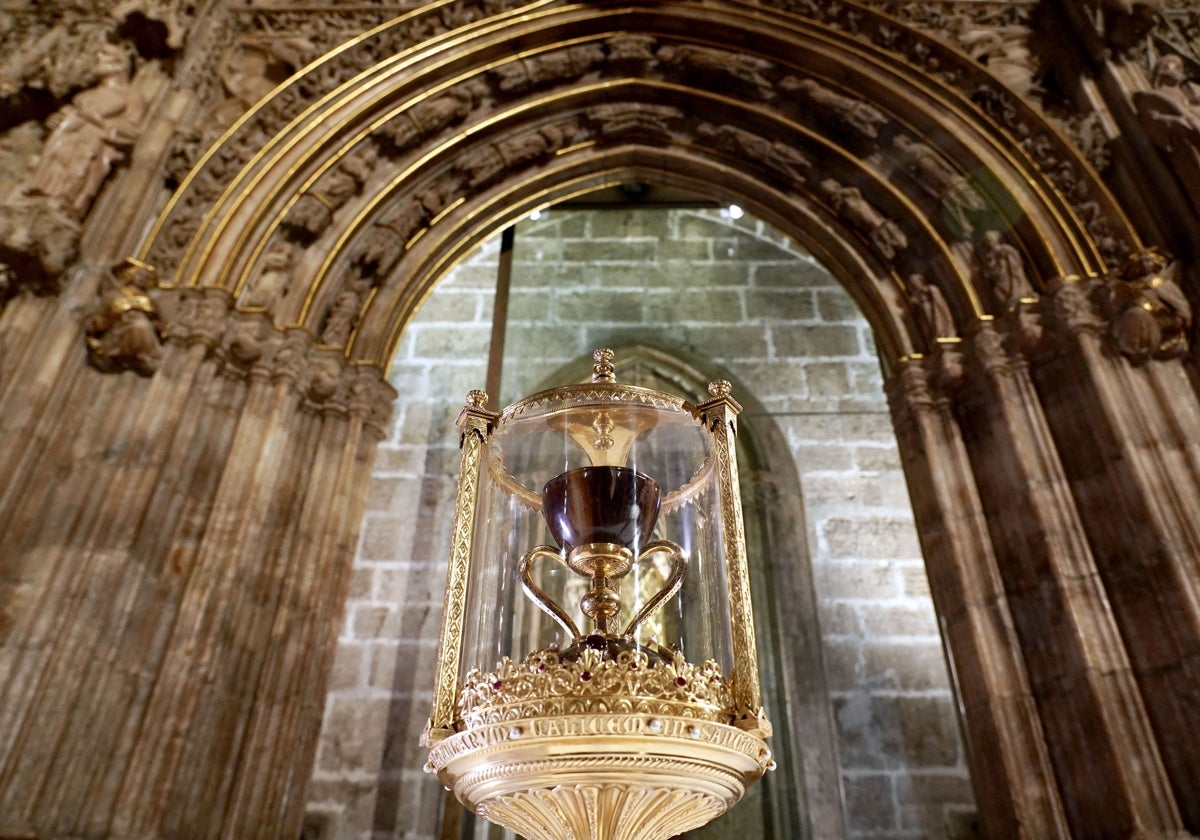 El Santo Cáliz en la Capilla del Santo Cáliz de la Catedral de Valencia