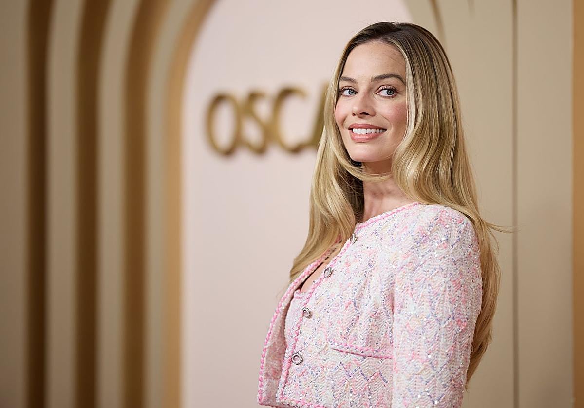 Fotografía de archivo que muestra a la actriz australiana Margot Robbie durante los Oscars 2024.