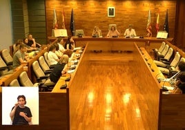 Imagen del pleno sin el grupo socialista.