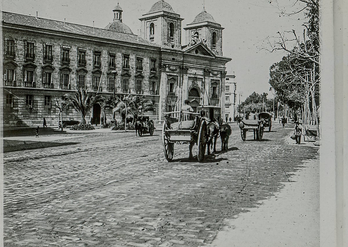 Imagen secundaria 1 - Valencia hace cien años, como nunca se había visto