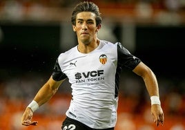 Jesús Vázquez en su debut en liga con el Valencia.