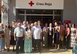 Asistentes a la inauguración oficial de la sede.